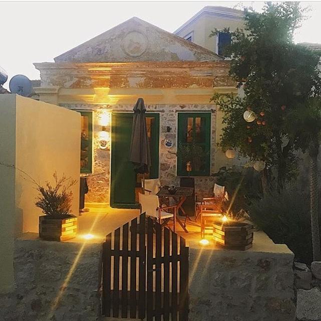 האלקי Hypate, Traditional Island Cottage מראה חיצוני תמונה
