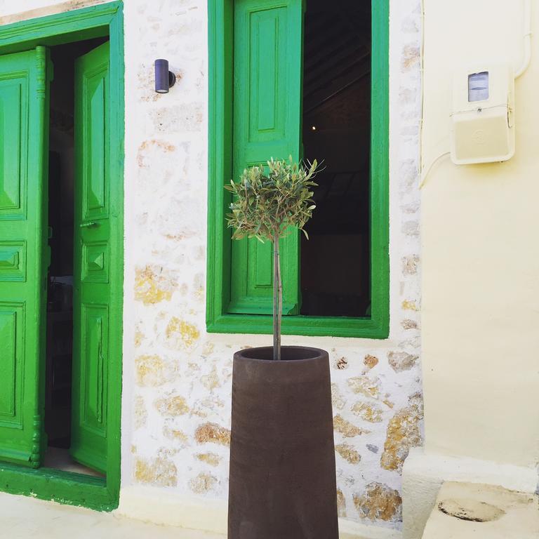 האלקי Hypate, Traditional Island Cottage מראה חיצוני תמונה